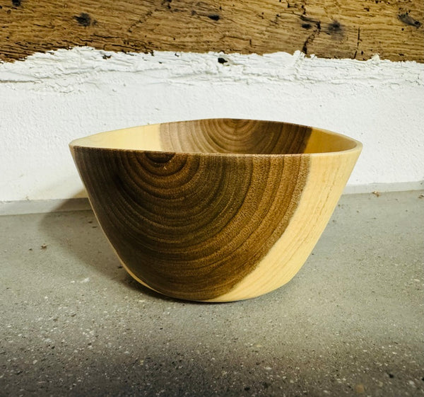 Schale • Wilder Nussbaum, ø 14 cm, Höhe 7 cm