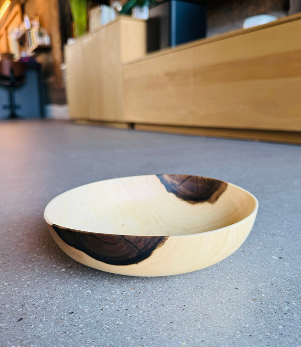 Schale • Wilder Nussbaum, ø 19,5 cm, Höhe 5 cm