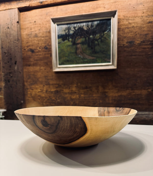 Schale • Walnuss, ø 40 cm. Höhe 11,5 cm