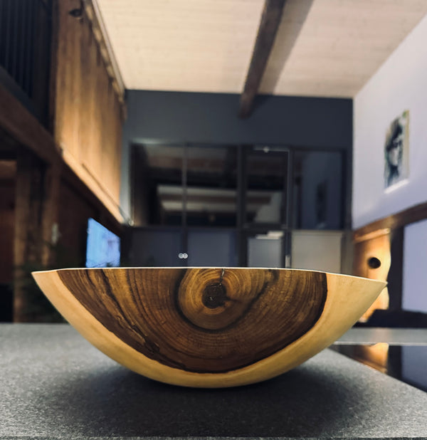 Schale • Walnuss, ø 40 cm. Höhe 11,5 cm