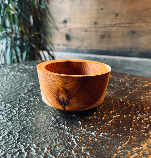 Schale • Rote Eibe, ø 11,5 cm, H 6 cm