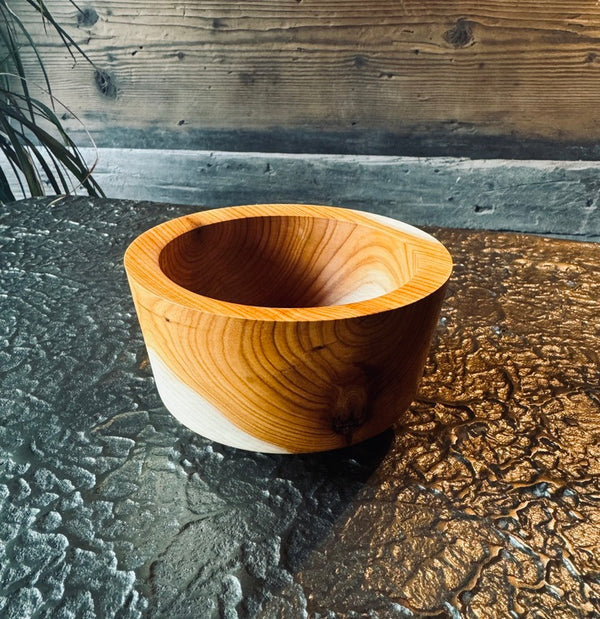 Schale • Rote Eibe, ø 11,5 cm, H 6 cm