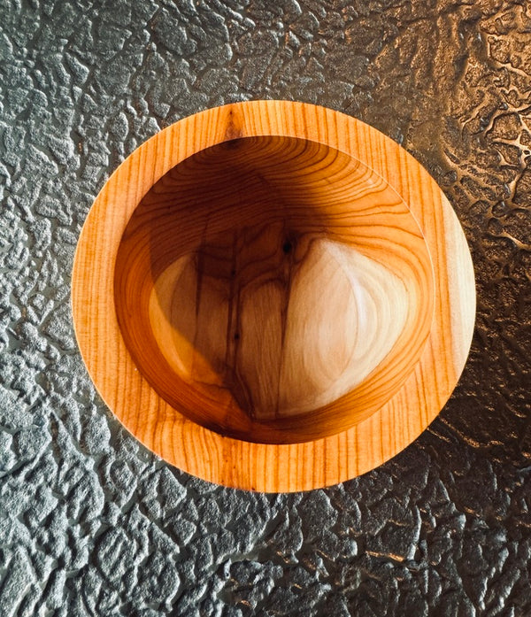 Schale • Rote Eibe, ø 11,5 cm, H 6 cm