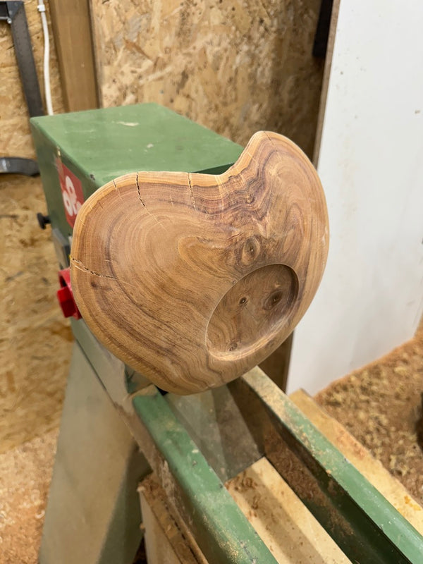 Schale • Mandelholz, ø 27 cm, H 7,5 cm
