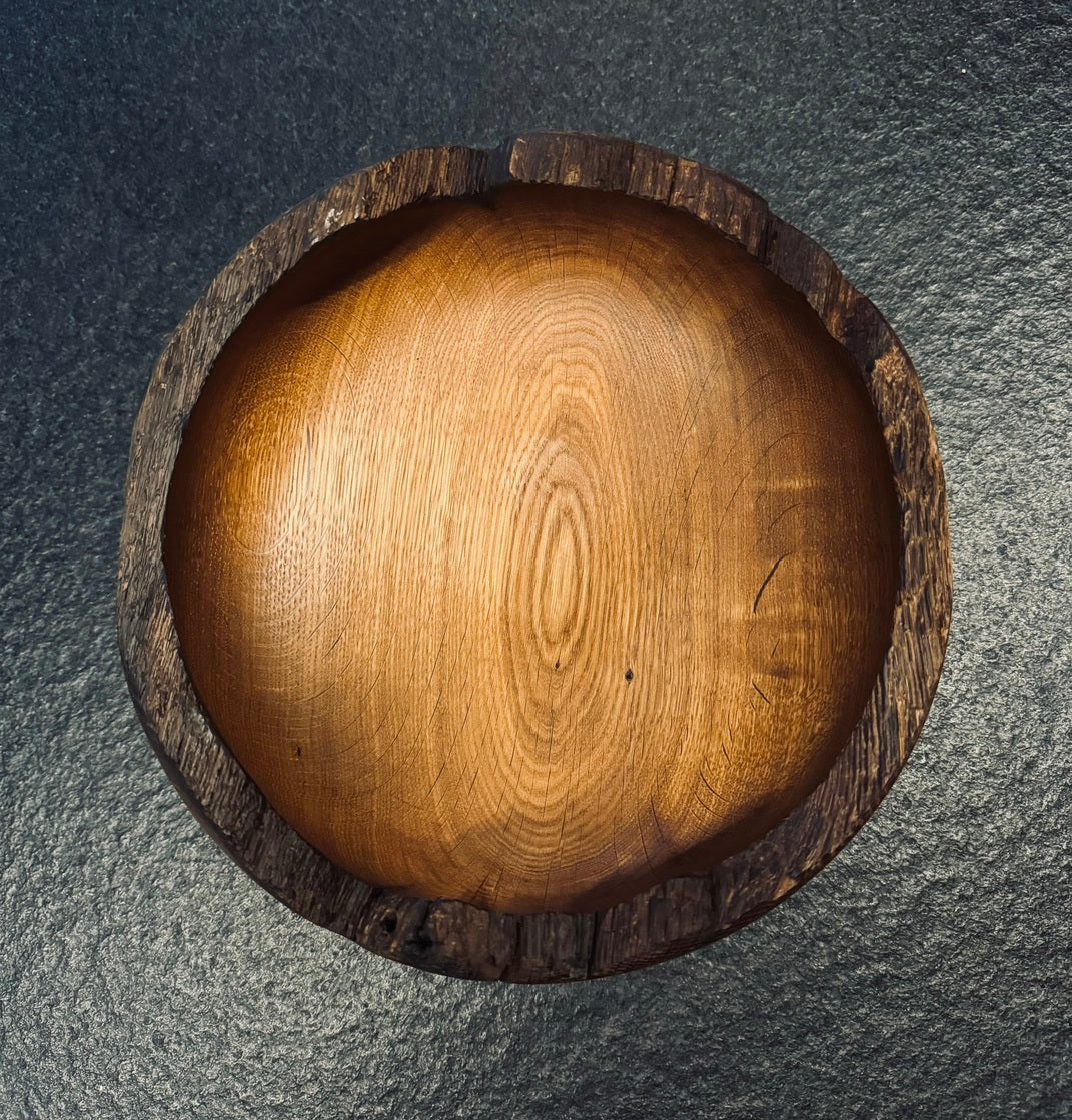 Schale • alte Eiche 1736, ø 25 cm, H 12 cm