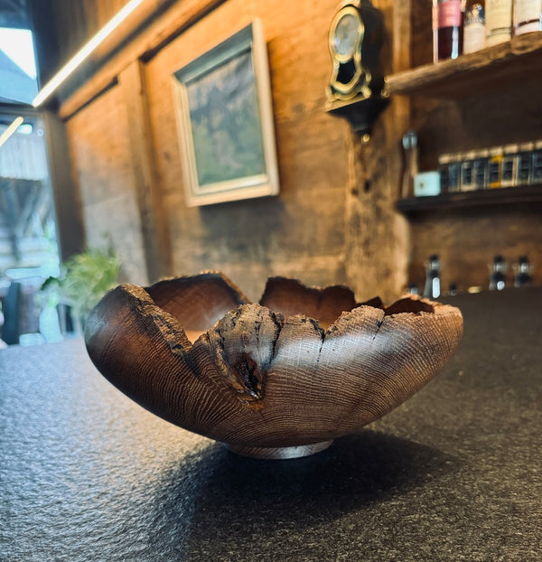 Schale • alte Eiche 1736, ø 25 cm, H 12 cm