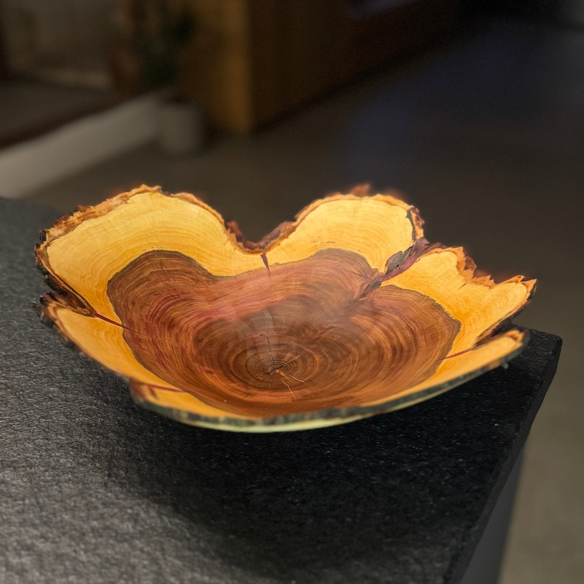 Schale • Zwetschge, ø 31 cm, Höhe 9 cm