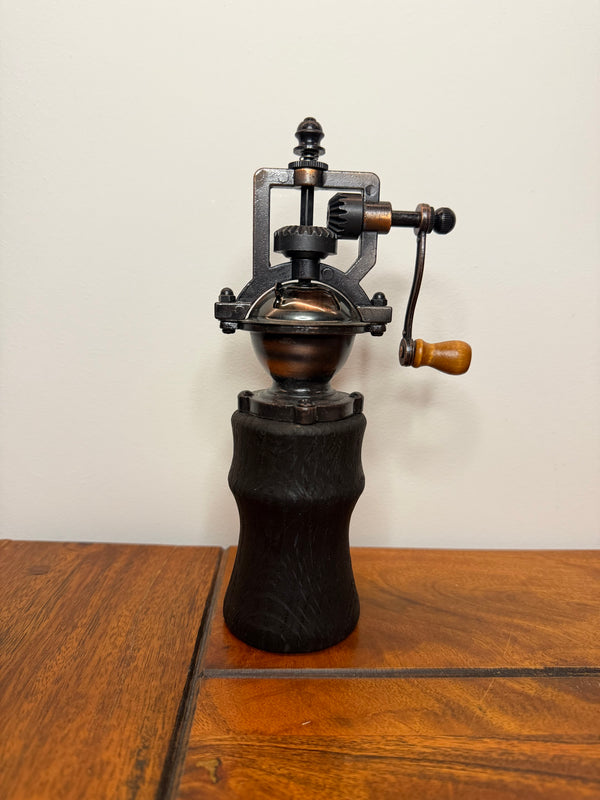 Pfeffermühle "Rustikal" Eiche geschwärzt