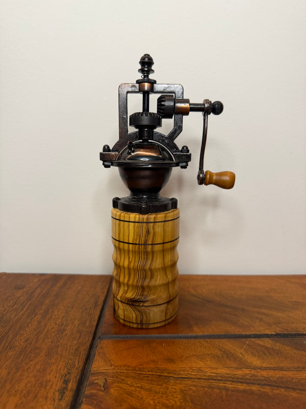 Pfeffermühle "Rustikal" Olive