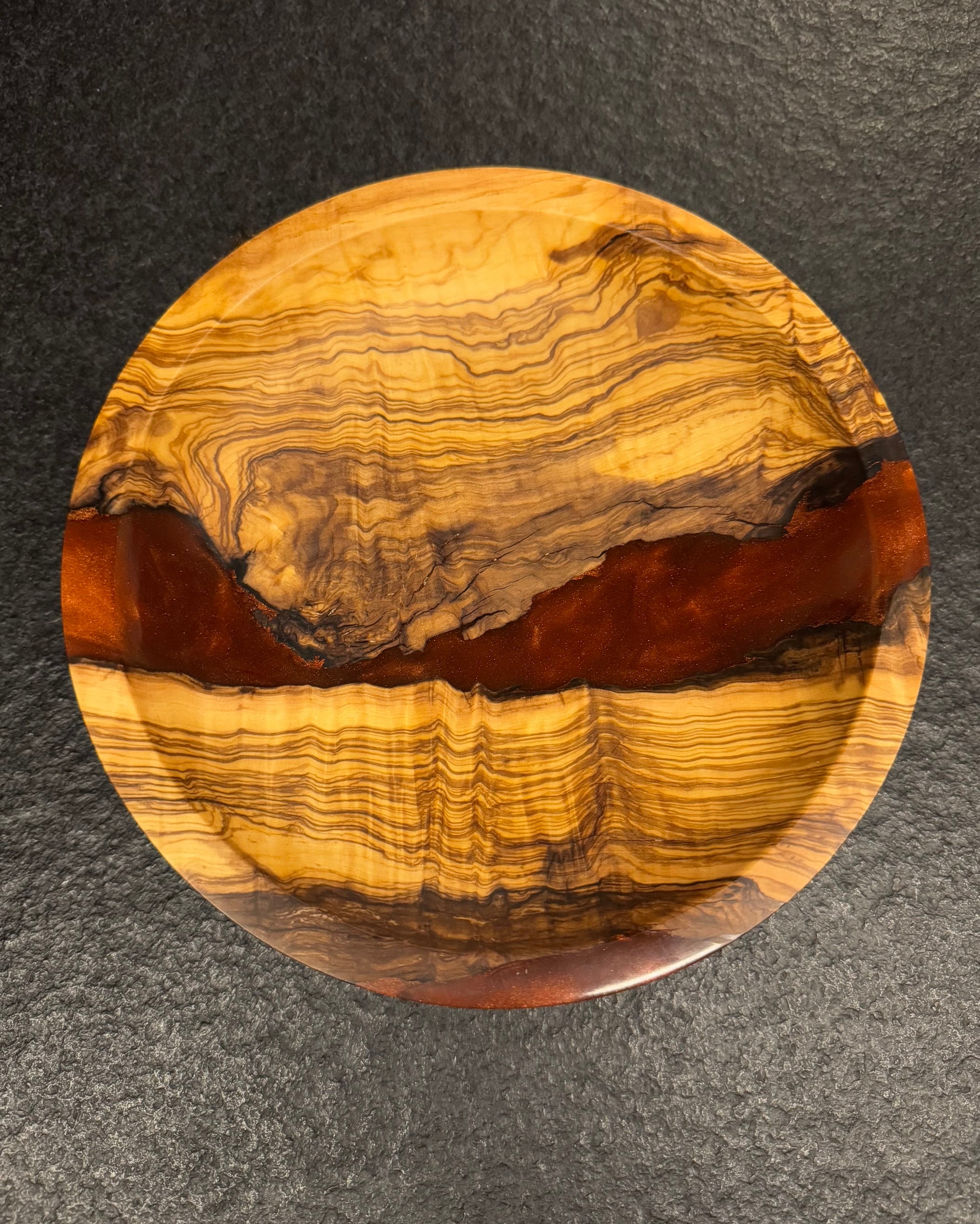 Schale • Olivenholz/Epoxy, ø 21 cm, Höhe 4 cm