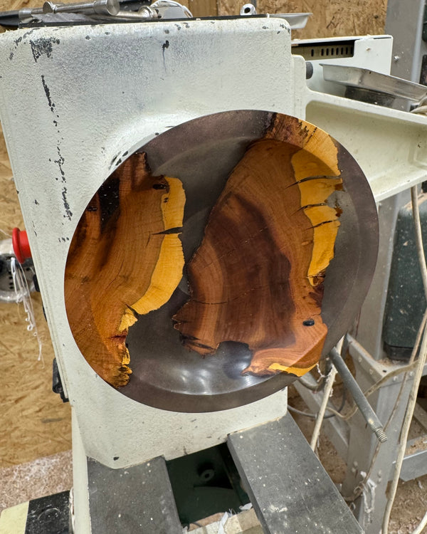 Schale • Zwetschgenknolle/Epoxy, ø 15 cm, Höhe 4 cm