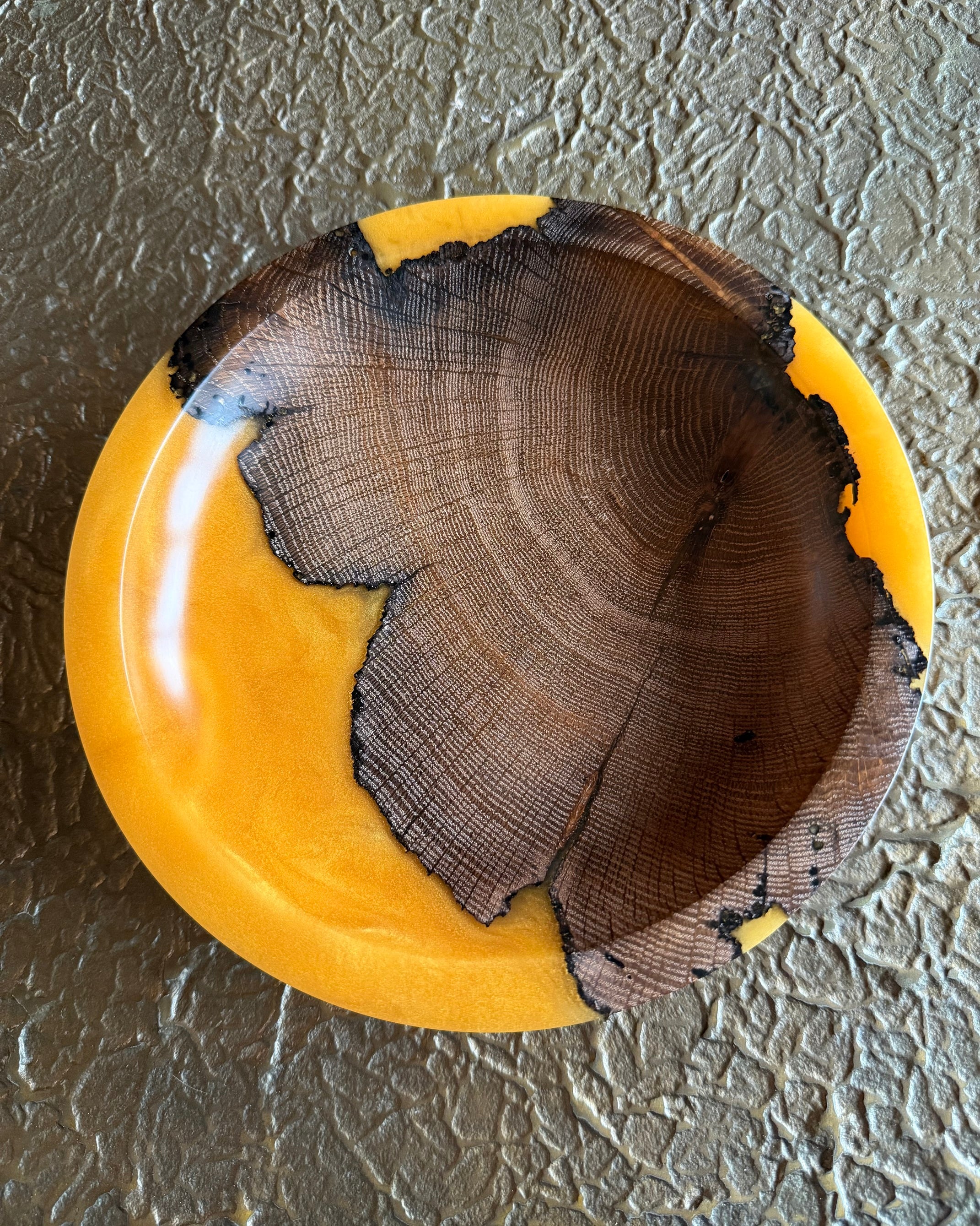 Schale • alte Eiche/Epoxy, ø 22 cm, Höhe 4 cm