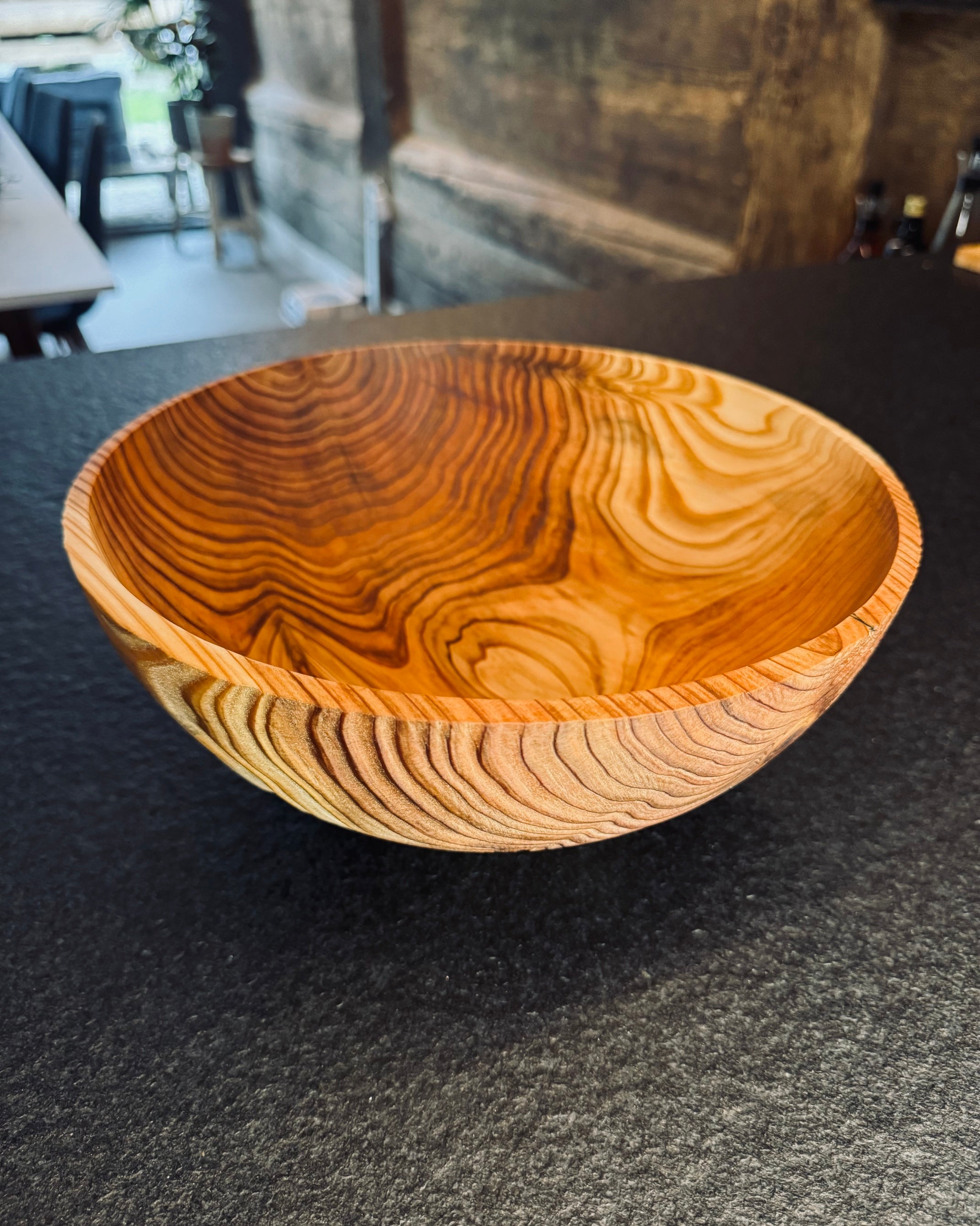 Schale • Japanische Sicheltanne gebürstet, ø 27 cm, H 12 cm