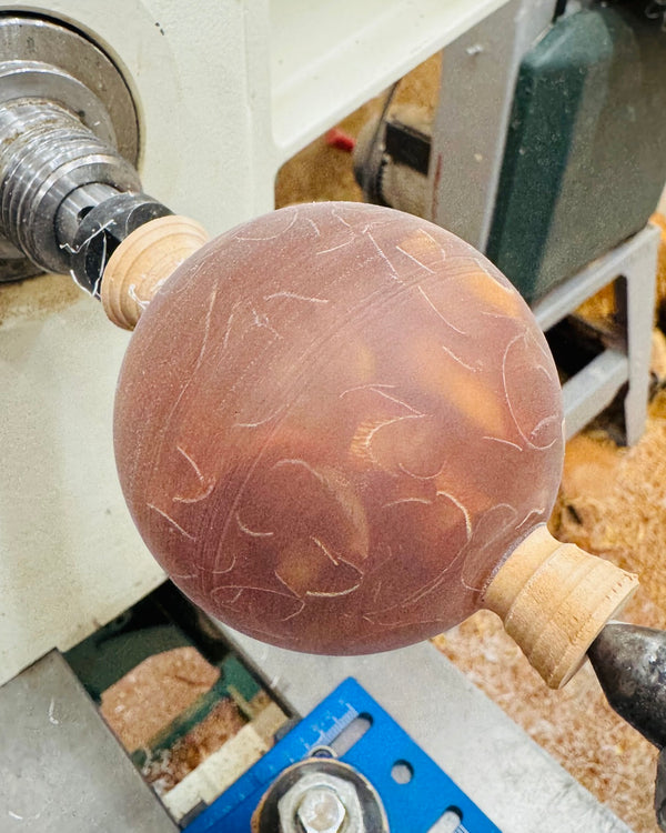 Kugel • Holzspähne/Epoxy, ø 7,5 cm
