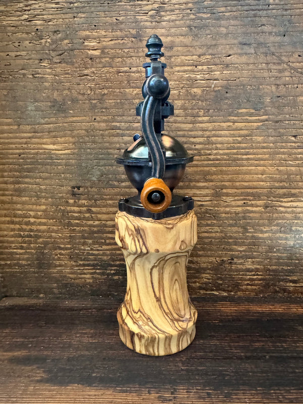 Pfeffermühle "Rustikal" Olive 001