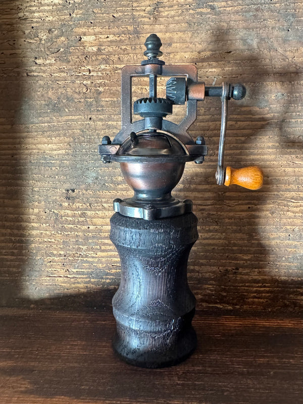 Pfeffermühle "Rustikal" Eiche schwarz gebeizt