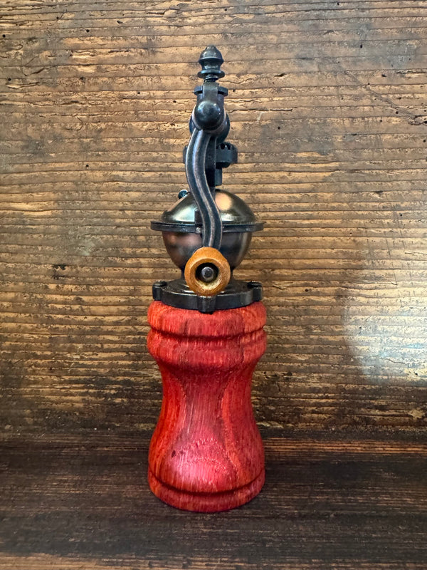 Pfeffermühle "Rustikal" Eiche rot gebeizt