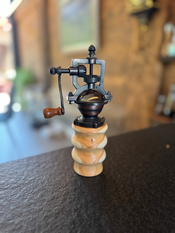 Pfeffermühle "Antik" Eibe
