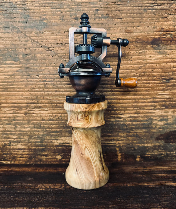 Pfeffermühle "Antik" in verschiedenen Holzarten, Olive 2